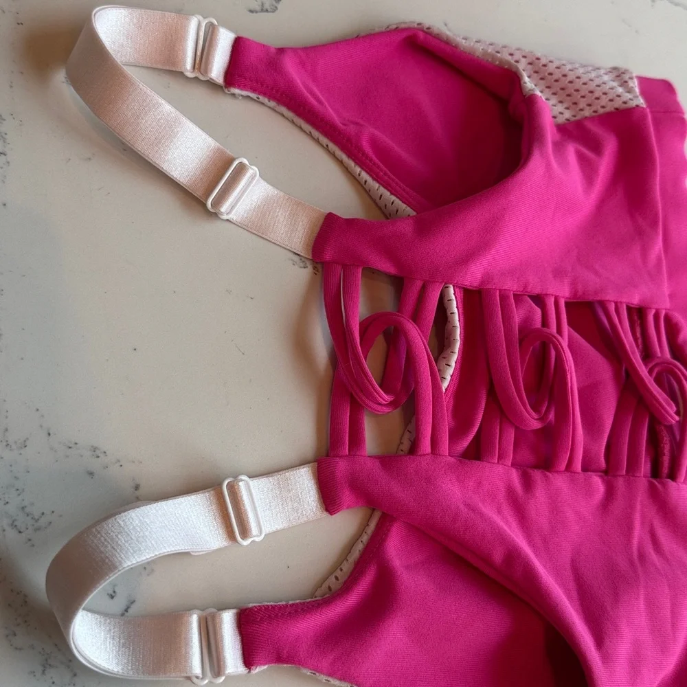 Bombshell Sportswear Kitty Meow Pink Sports Bra Limited Edition Size Small